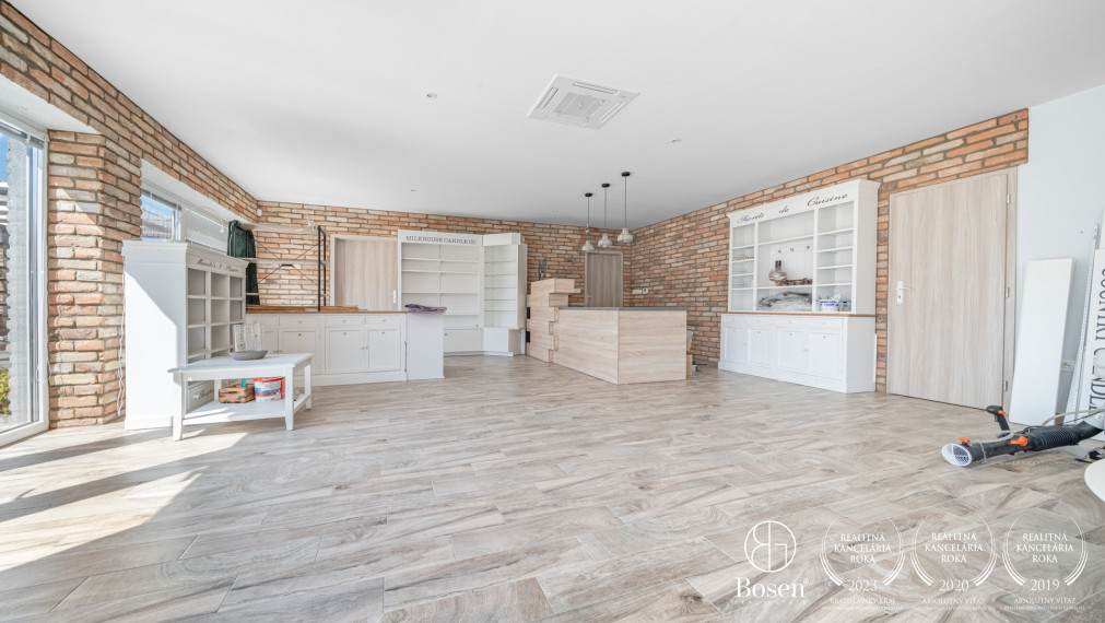 BOSEN | Komerčný objekt so širokým využitím,  Leopoldov