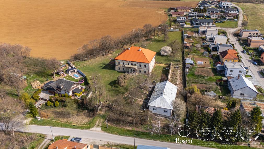 BOSEN | Historický kaštiel s parkom, Malé Bielice, 6.000 m2
