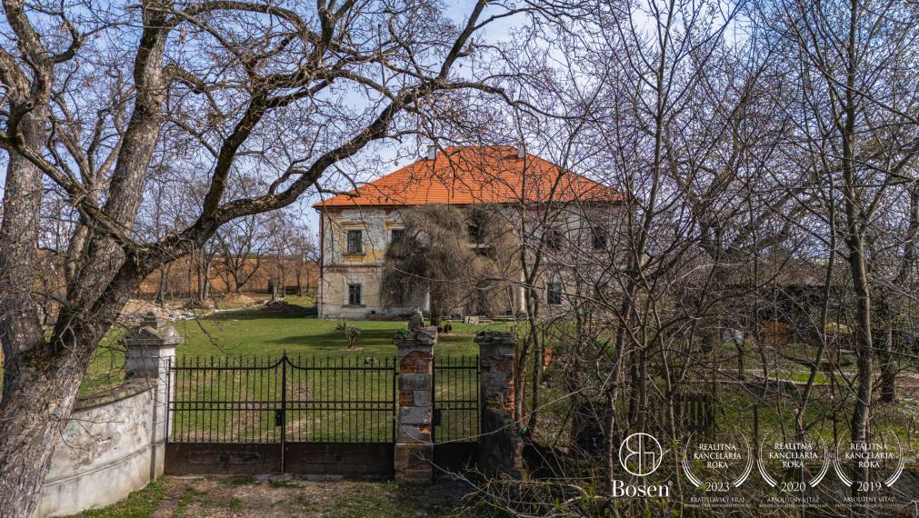 BOSEN | Historický kaštiel s parkom, Malé Bielice, 6.000 m2
