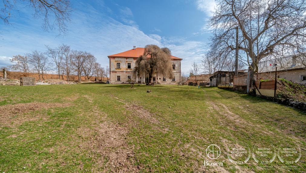 BOSEN | Historický kaštiel s parkom, Malé Bielice, 6.000 m2