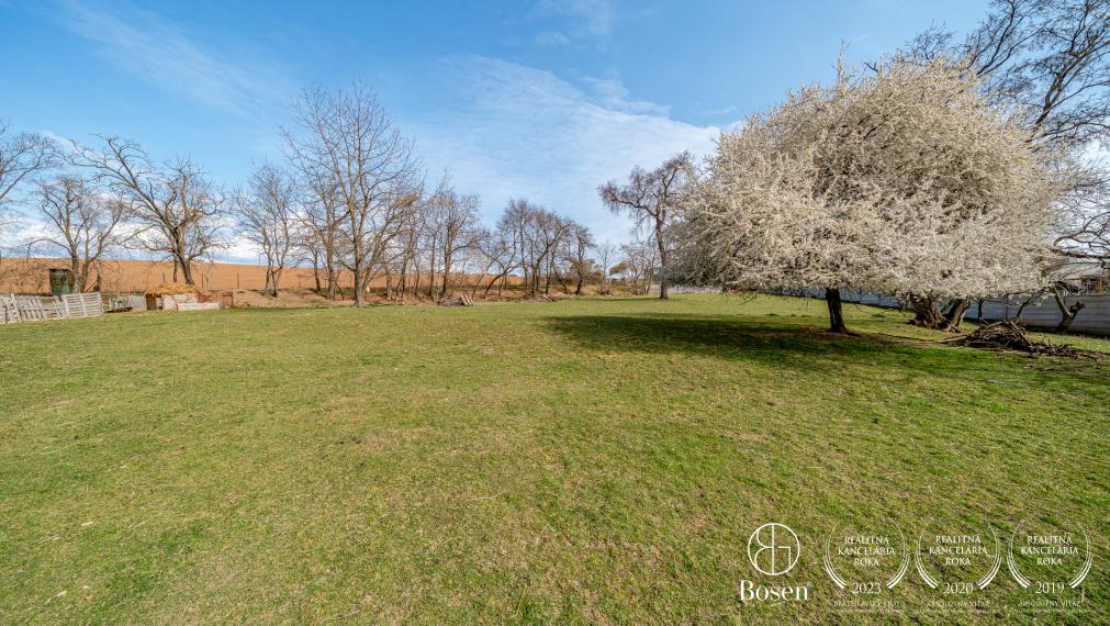 BOSEN | Historický kaštiel s parkom, Malé Bielice, 6.000 m2