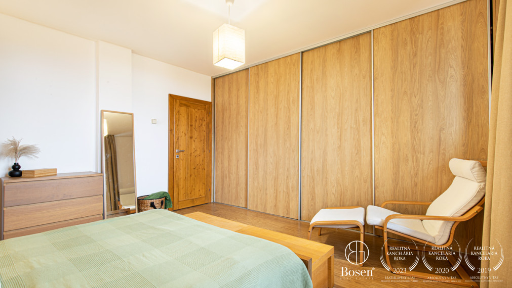 BOSEN | 5 IZBOVÝ RODINNÝ DOM S VEĽKOU ZÁHRADOU, HORNÉ SALIBY