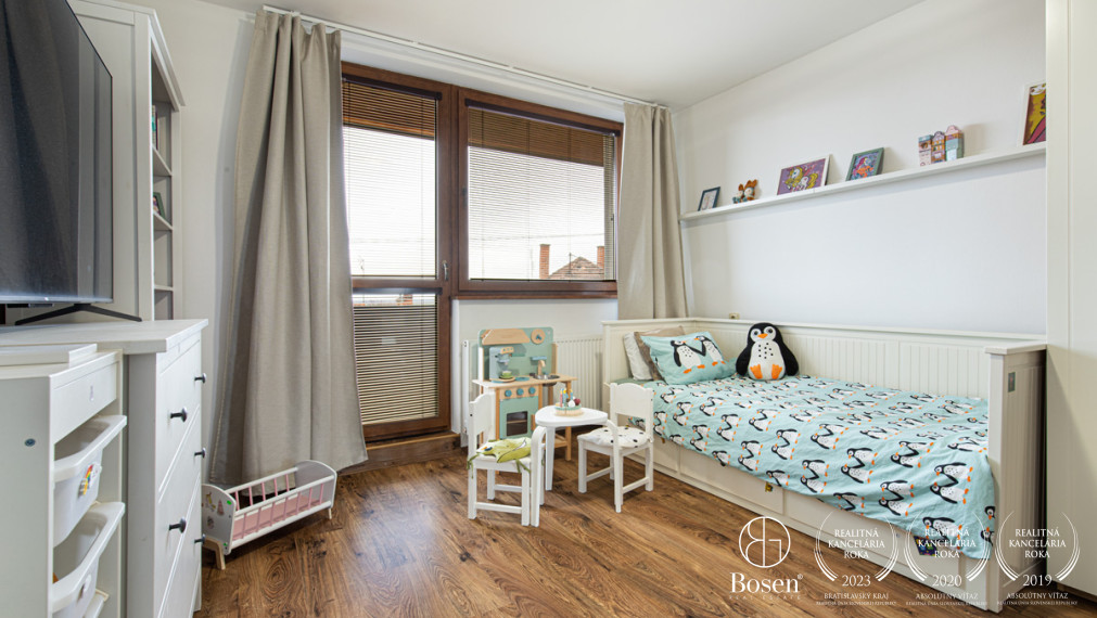 BOSEN | 5 IZBOVÝ RODINNÝ DOM S VEĽKOU ZÁHRADOU, HORNÉ SALIBY