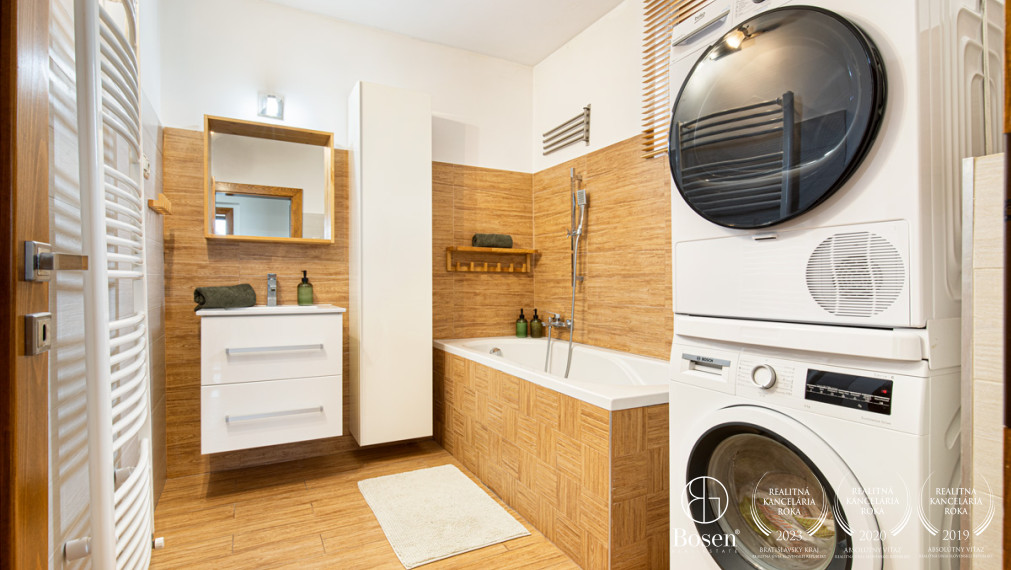 BOSEN | 5 IZBOVÝ RODINNÝ DOM S VEĽKOU ZÁHRADOU, HORNÉ SALIBY