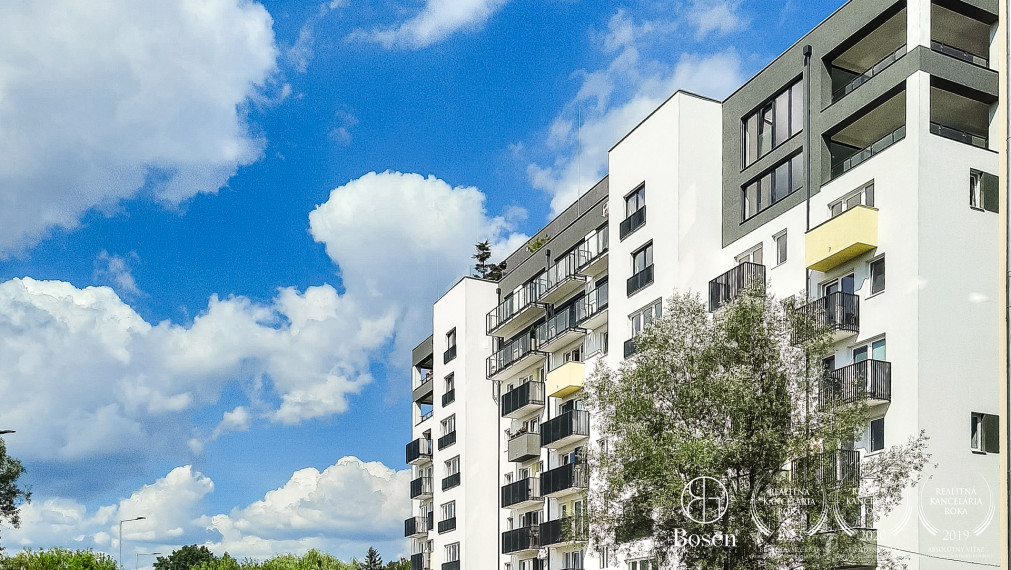 BOSEN | 2-izbový kompletne zariadený byt, Zvolen- RIVER