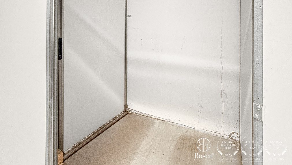 BOSEN | 2-izbový kompletne zariadený byt, Zvolen- RIVER