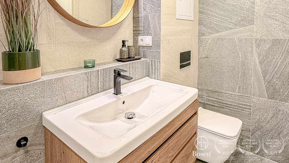 BOSEN | 2-izbový kompletne zariadený byt, Zvolen- RIVER