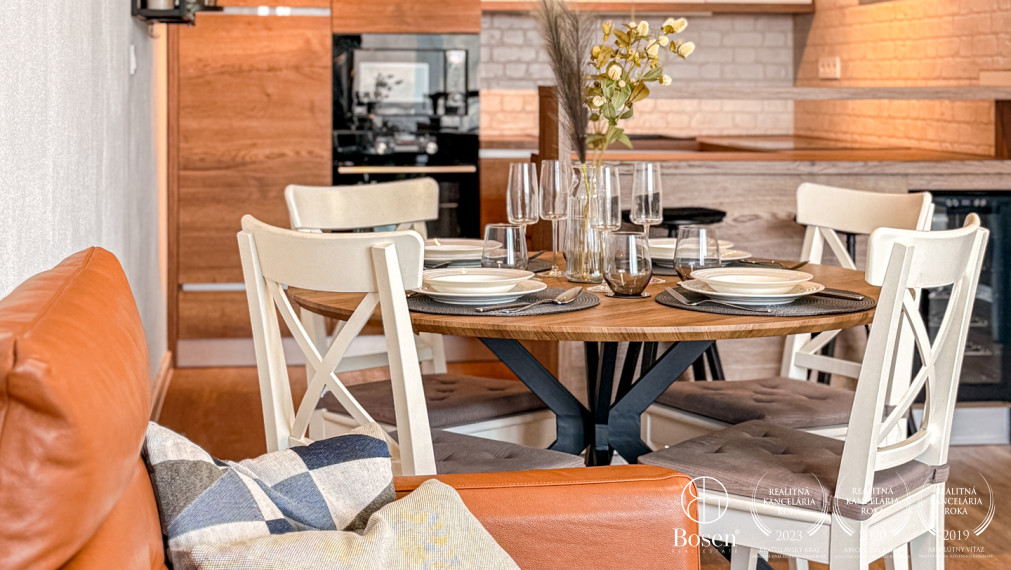 BOSEN | 2-izbový kompletne zariadený byt, Zvolen- RIVER