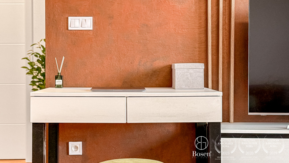 BOSEN | 2-izbový kompletne zariadený byt, Zvolen- RIVER