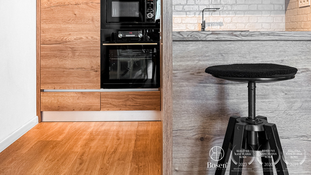 BOSEN | 2-izbový kompletne zariadený byt, Zvolen- RIVER