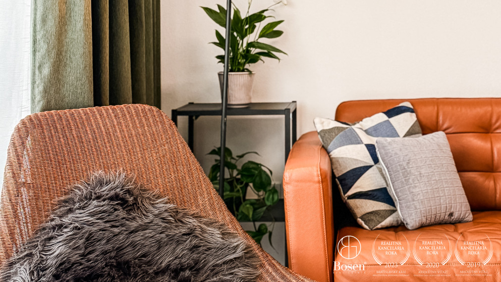 BOSEN | 2-izbový kompletne zariadený byt, Zvolen- RIVER