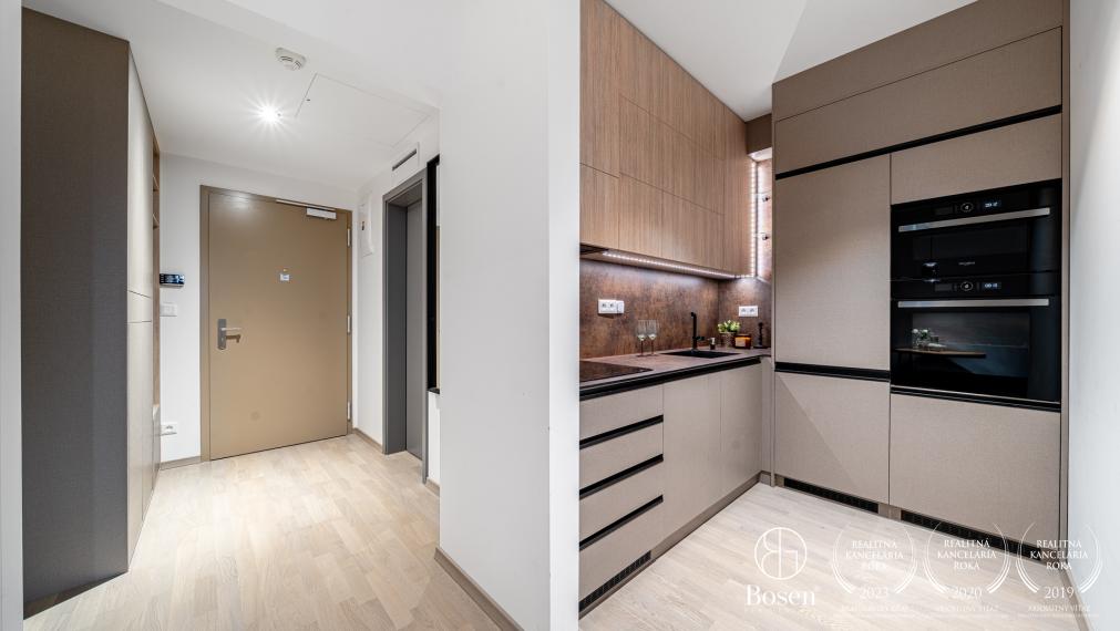 BOSEN | Kompletne zariadený 1,5- izbový byt s garážovým miestom, METROPOLIS - Staré Mesto