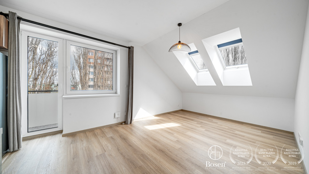 BOSEN | Prenájom 2 izbového bytu s balkónom a parkovaním, Skalica