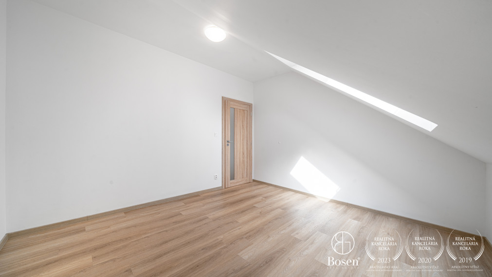 BOSEN | Prenájom 2 izbového bytu s balkónom a parkovaním, Skalica