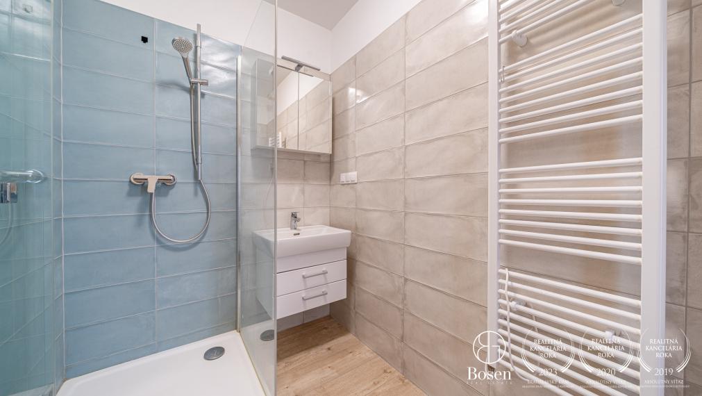 BOSEN | Prenájom 2 izbového bytu s balkónom a parkovaním, Skalica