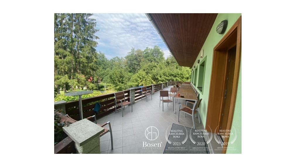 LOYALTERS | Predaj rekreačného domu s veľkým pozemkom, Zvolen – Červený Medokýš