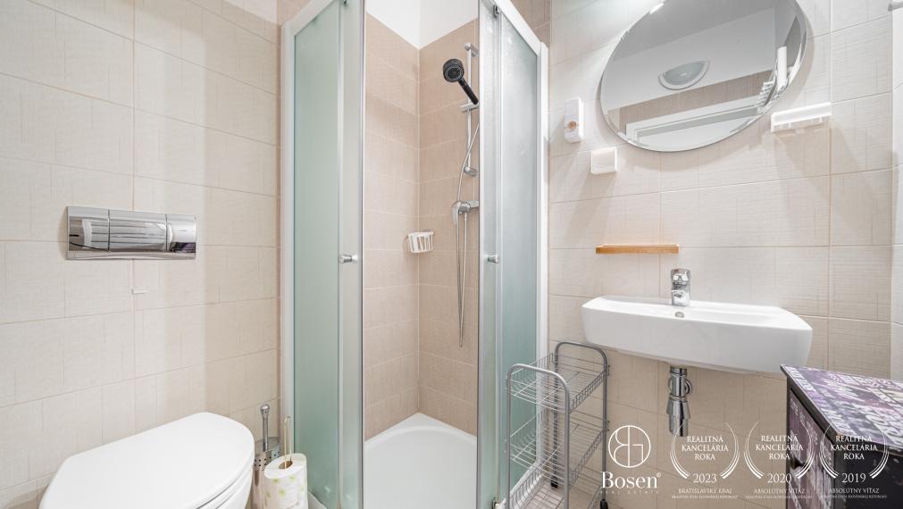 BOSEN | vám ponúka na prenájom komplet zaridený 1izbový byt