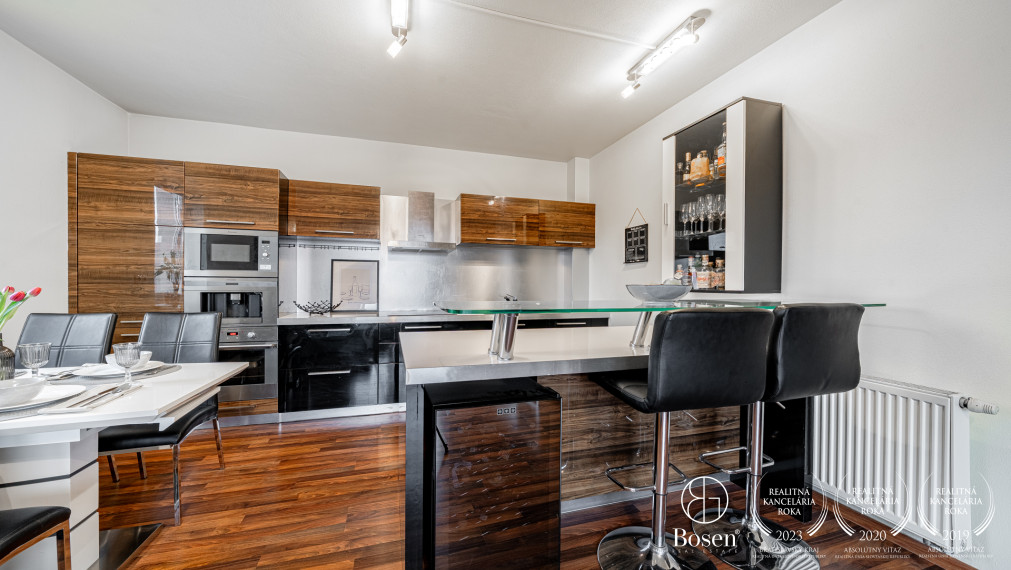 BOSEN|3-izb.byt s garážou, šatníkom a pracovňou v Bratislave