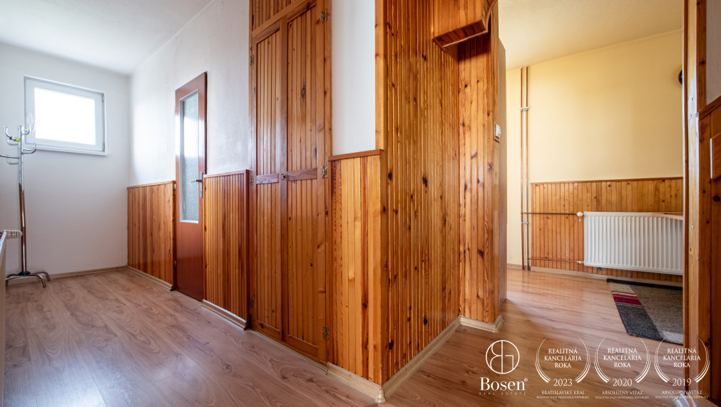 BOSEN | Na predaj rodinný dom s pozemkom o výmere 1967m²- Bánovce nad Bebravou