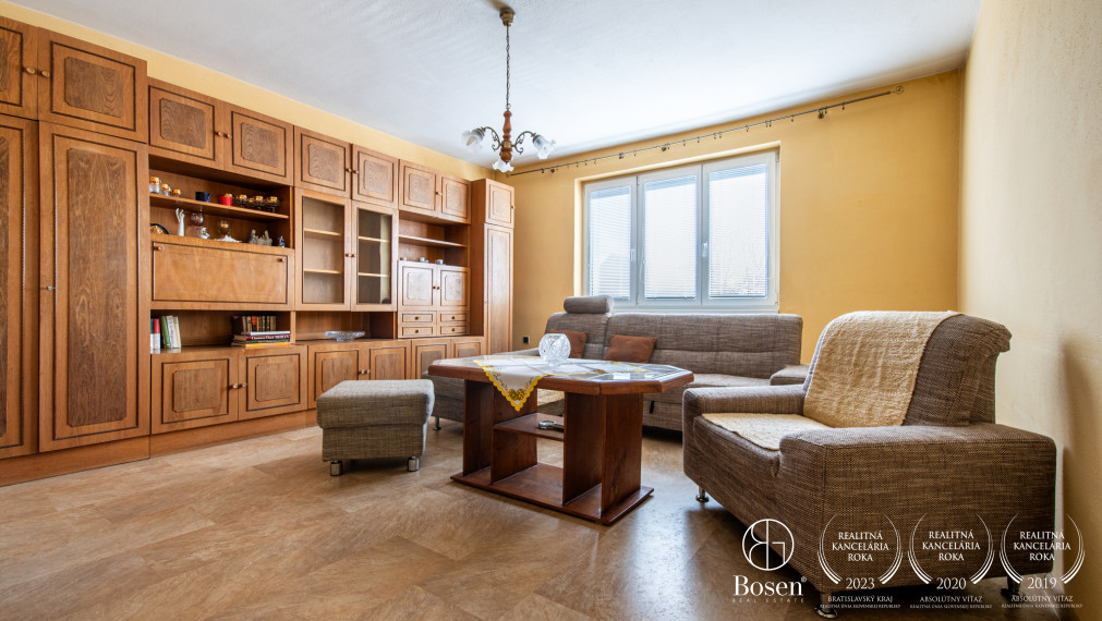 BOSEN | Na predaj rodinný dom s pozemkom o výmere 1967m²- Bánovce nad Bebravou