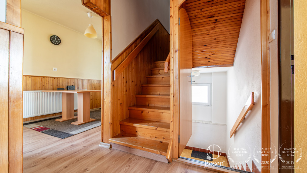 BOSEN | Na predaj rodinný dom s pozemkom o výmere 1967m²- Bánovce nad Bebravou