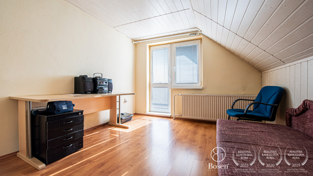 BOSEN | Na predaj rodinný dom s pozemkom o výmere 1967m²- Bánovce nad Bebravou