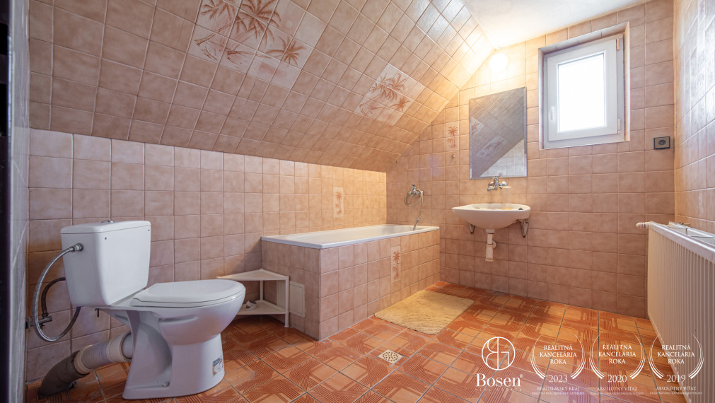 BOSEN | Na predaj rodinný dom s pozemkom o výmere 1967m²- Bánovce nad Bebravou