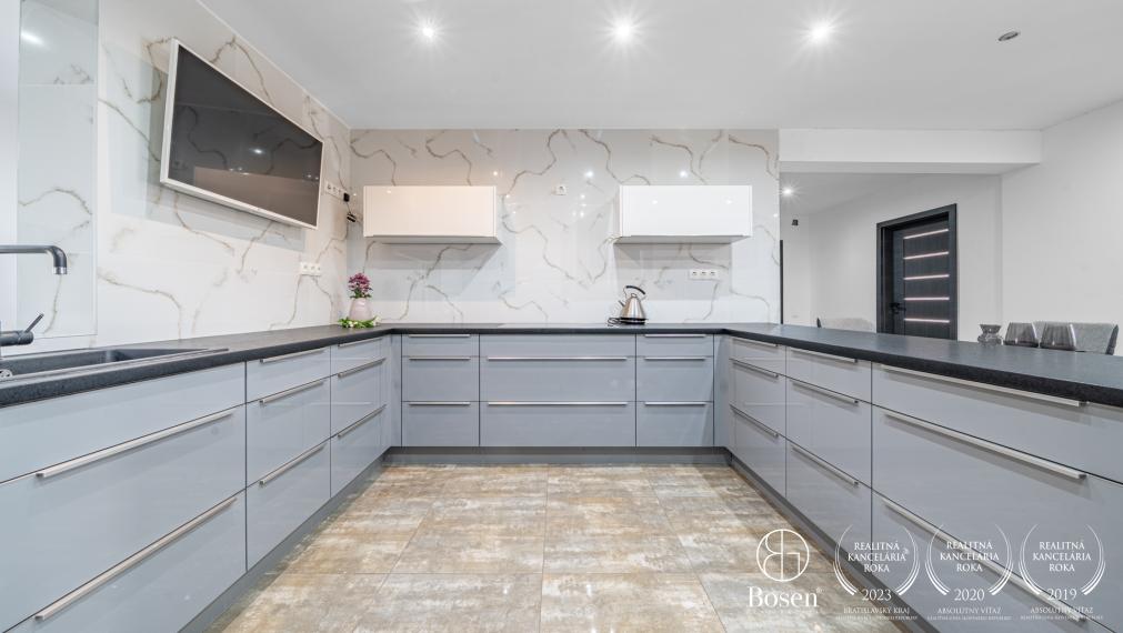 BOSEN | Výnimočný dom. Výnimočná lokalita. Inteligentná investícia. KILB