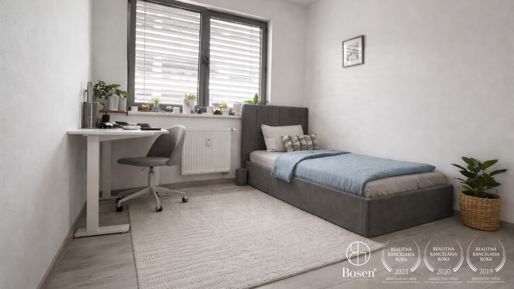 BOSEN | Na prenájom 3i byt v centre mesta s parkingom - Olbrachtova ulica