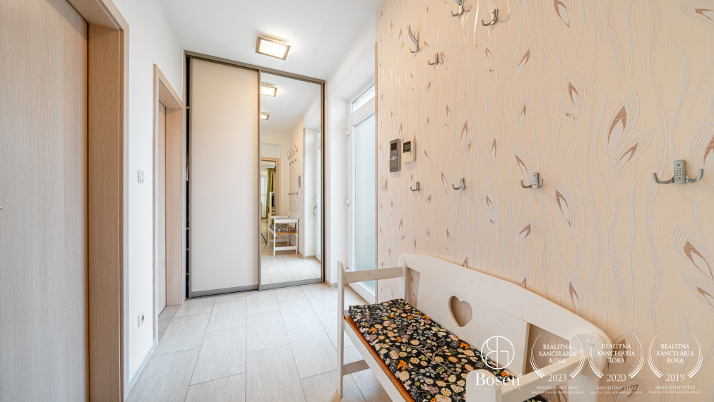 BOSEN| Nadštandardný 6-izbový rodinný dom v tichej lokalite Malé Vinice