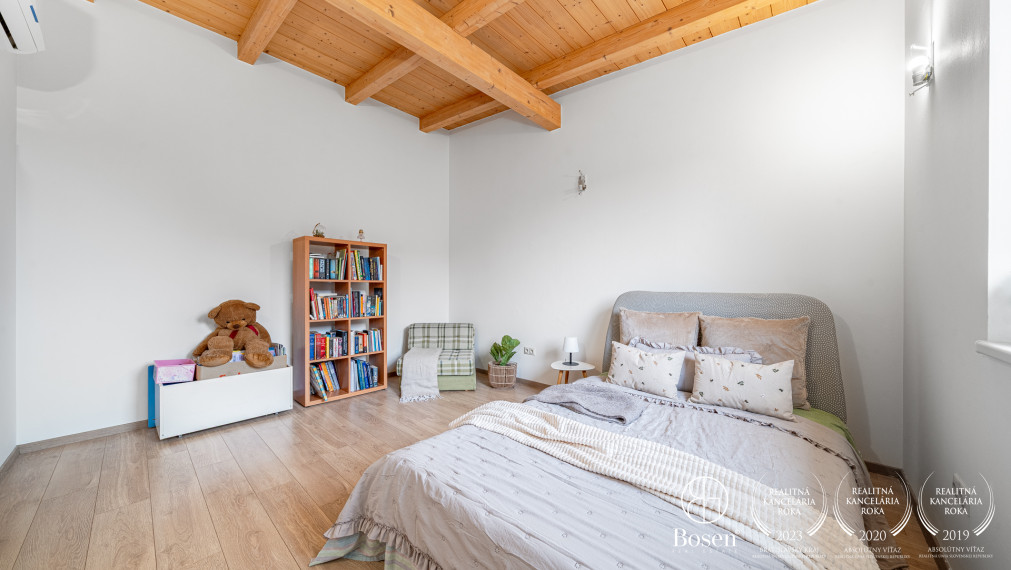 BOSEN| Nadštandardný 6-izbový rodinný dom v tichej lokalite Malé Vinice