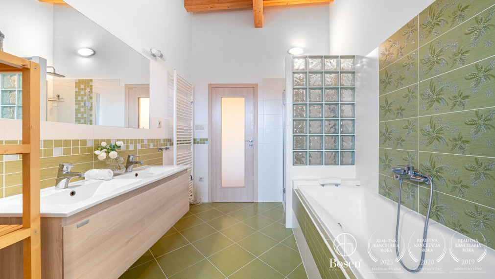 BOSEN| Nadštandardný 6-izbový rodinný dom v tichej lokalite Malé Vinice