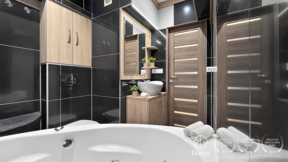 BOSEN | Moderne zariadený, zrekonštruovaný 3 izbový byt, 76m2