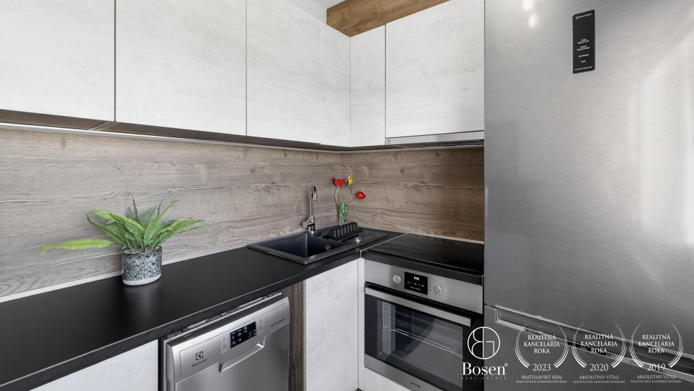 BOSEN | Moderne zariadený, zrekonštruovaný 3 izbový byt, 76m2