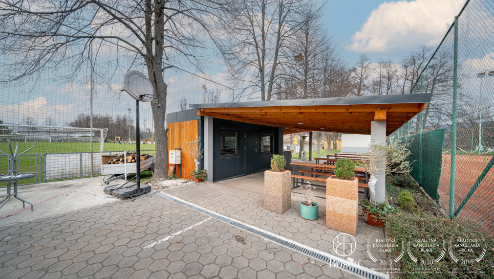 BOSEN | Zabehnutéhý hotel s reštauráciou, Nedožery-Brezany, 9.729 m2