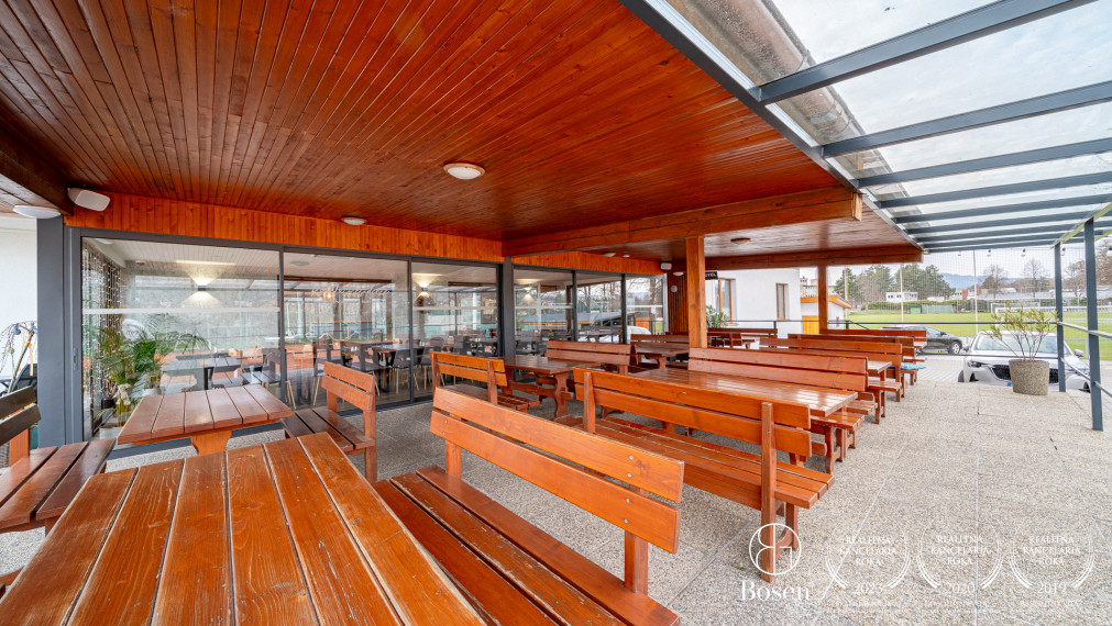 BOSEN | Zabehnutéhý hotel s reštauráciou, Nedožery-Brezany, 9.729 m2