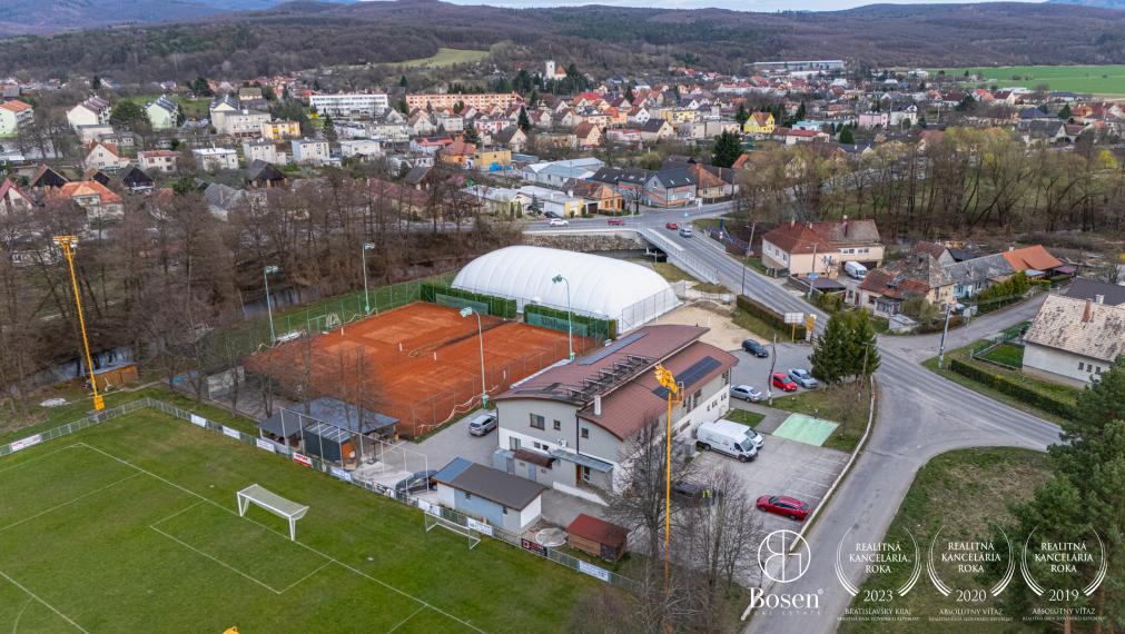 BOSEN | Zabehnutéhý hotel s reštauráciou, Nedožery-Brezany, 9.729 m2