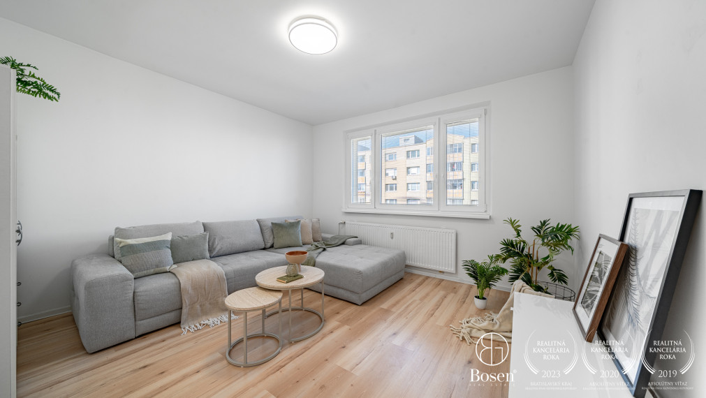 BOSEN | Svetlý 1 izbový byt s balkónom - zariadený, 36,38 m2