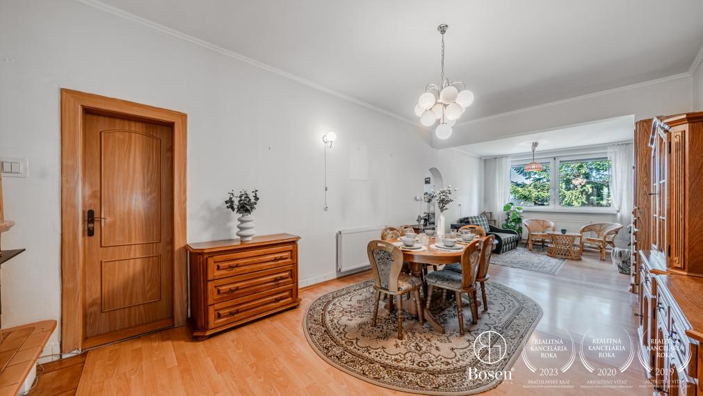 BOSEN | Rodinný dom s veľkou záhradou o výmere 5030 m2