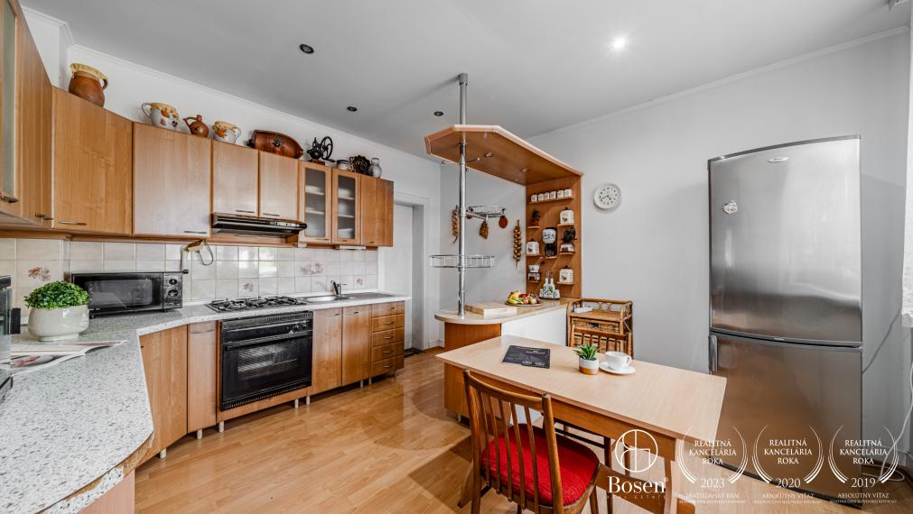 BOSEN | Rodinný dom s veľkou záhradou o výmere 5030 m2