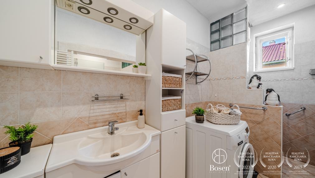 BOSEN | Rodinný dom s veľkou záhradou o výmere 5030 m2