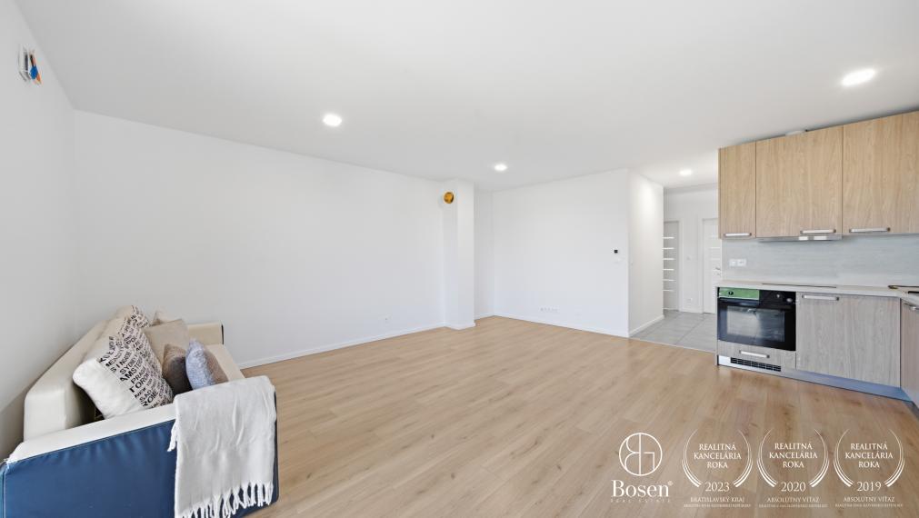 BOSEN |3 izbový RD so záhradou - Miloslavov, Liesková ulica