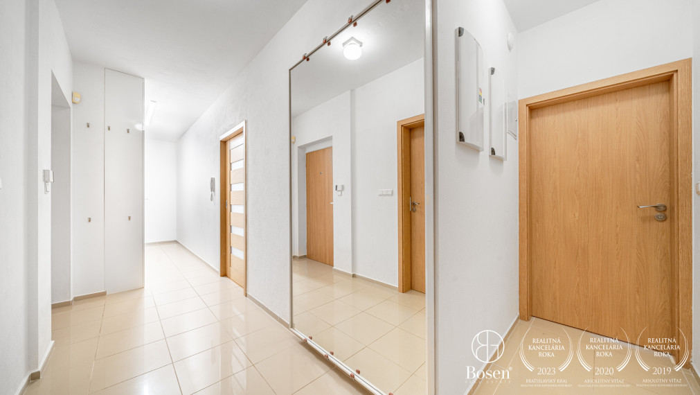 BOSEN | 4 izbový byt s predzáhradkou, Koliba - Bratislava