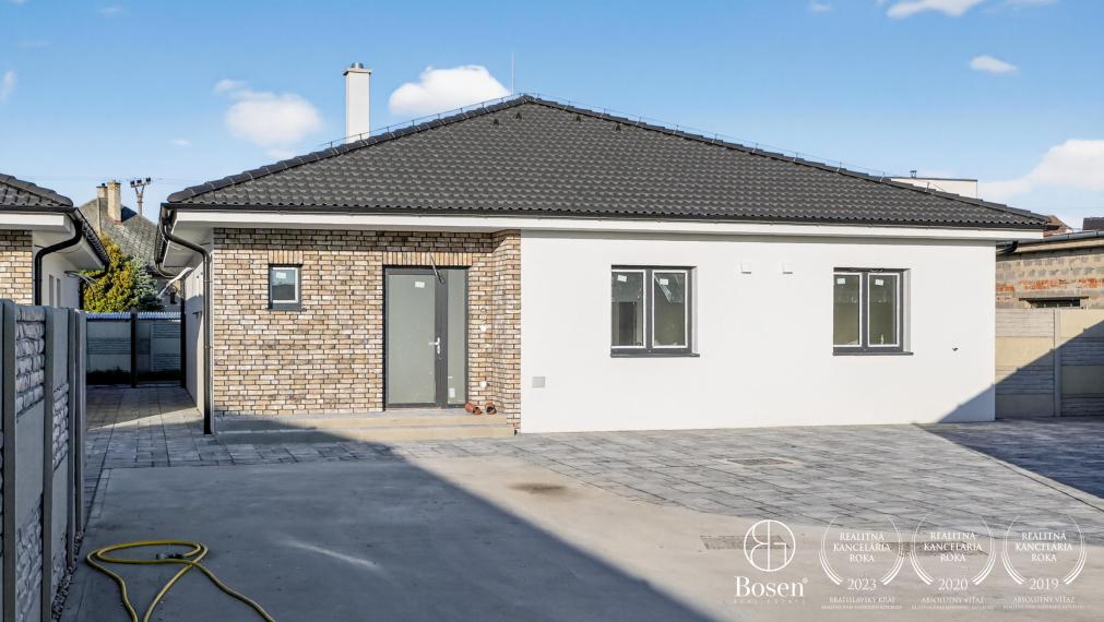 BOSEN | Novostavba 5 izbového rodinného domu Kostolište centrum