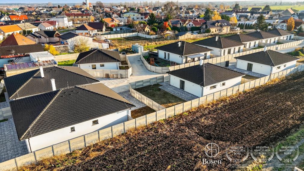 BOSEN | Novostavba 5 izbového rodinného domu Kostolište centrum
