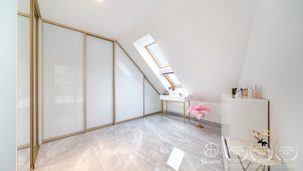 Bosen | 3 izbový moderný a svetlý byt Hainburgu