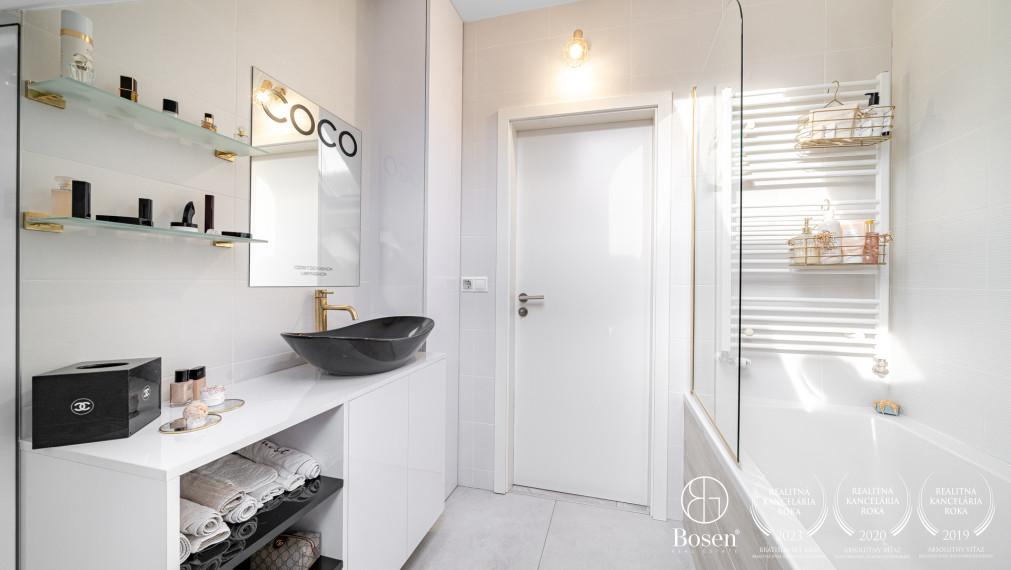 Bosen | 3 izbový moderný a svetlý byt Hainburgu