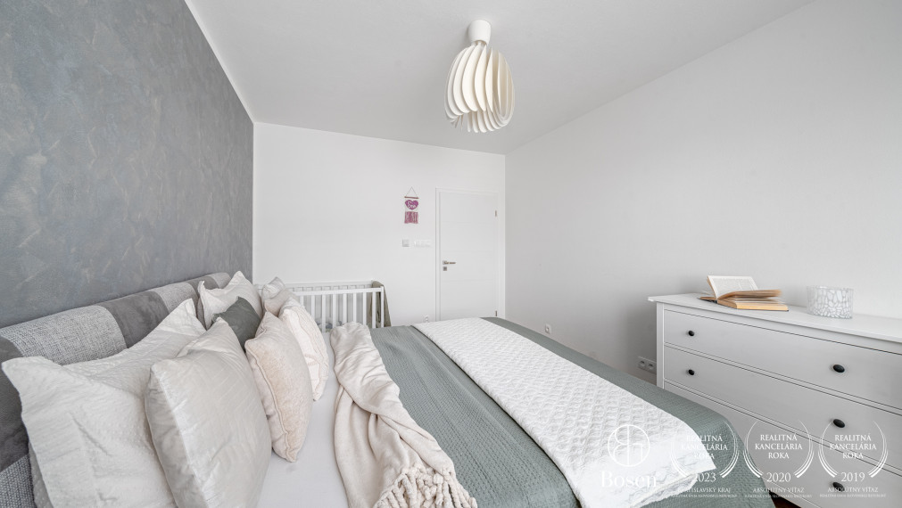 BOSEN| zariadený 3 izbový byt s predzáhradkou, novostavba Rohožník