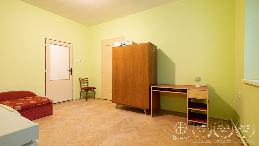 BOSEN | PREDAJ 4 izb. rodinný dom, pôvodný stav, Dolné Saliby