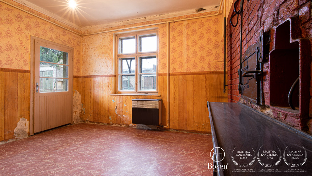 BOSEN | PREDAJ 4 izb. rodinný dom, pôvodný stav, Dolné Saliby